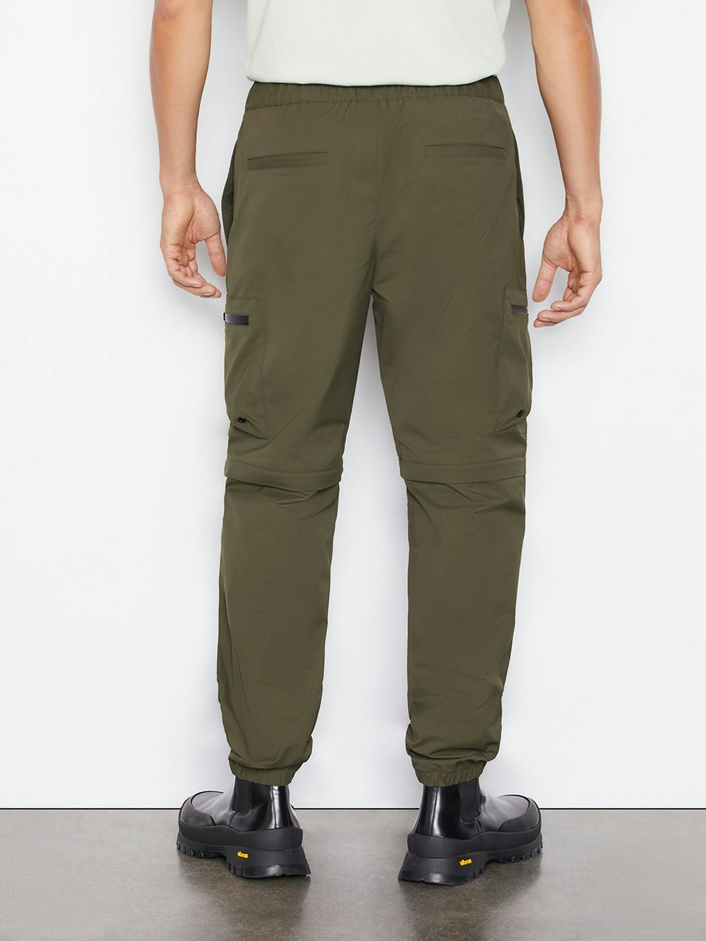 pants back view alt:fit2